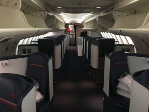 delta, 747, delta one, upper deck