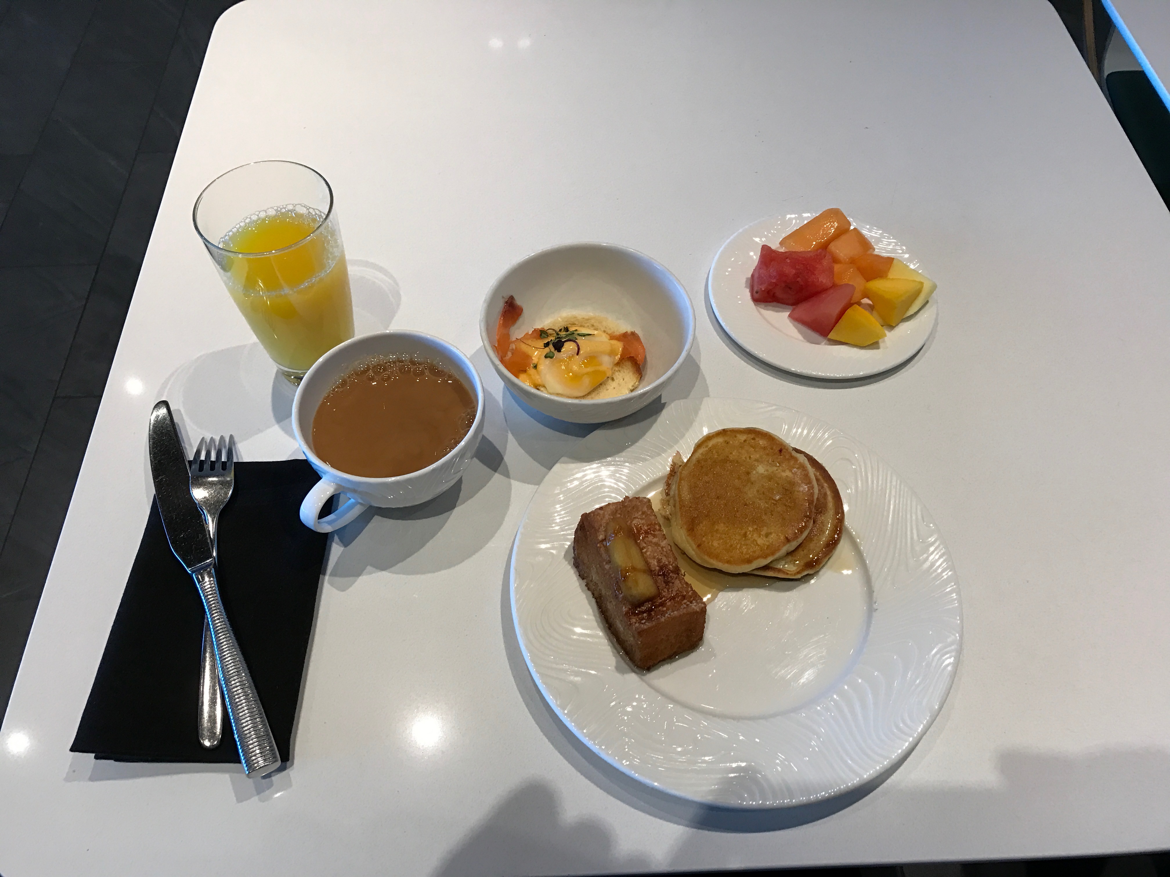 Breakfast at the American Express Centurion Lounge LGA