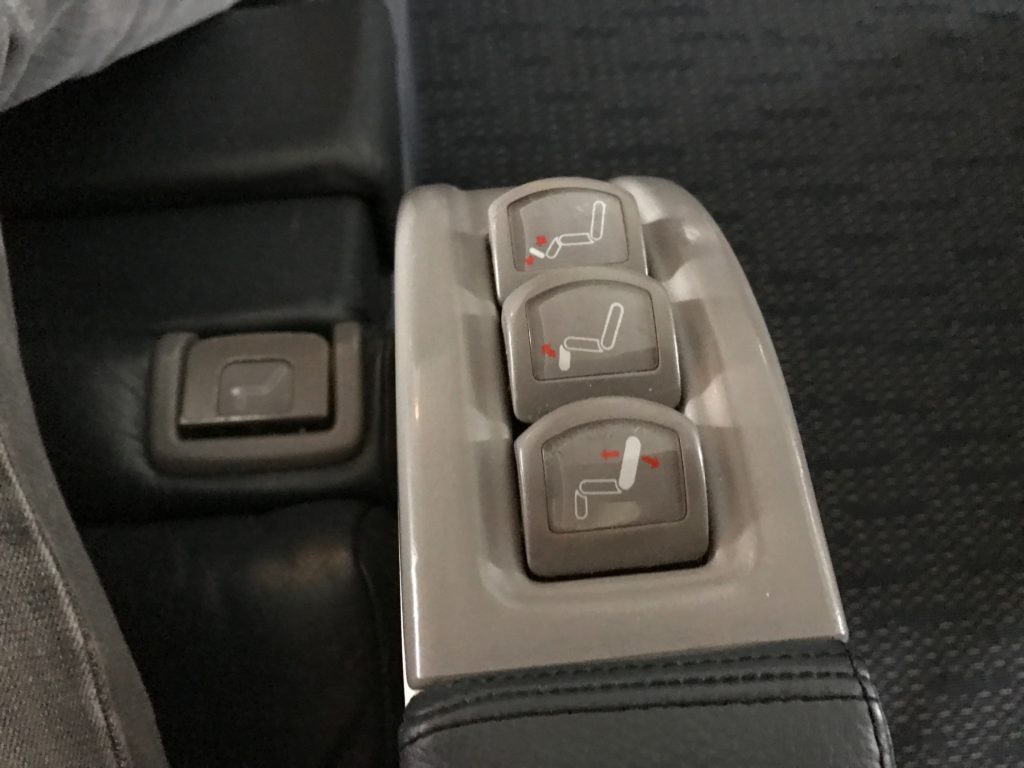 Manual Seat Controls