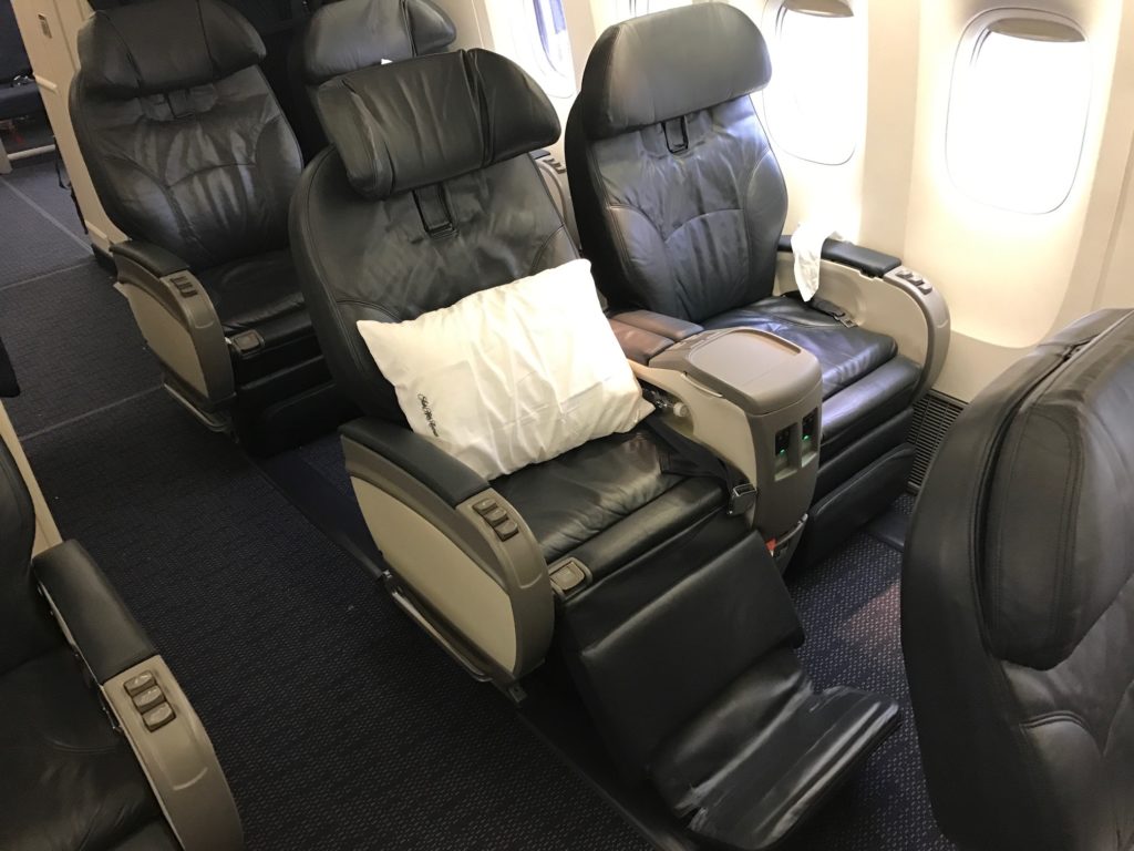 United 767 First Class Seat