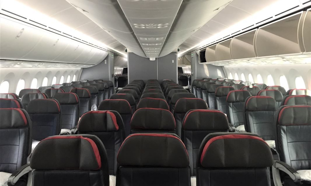 Review American Airlines Boeing 787 Main Cabin Extra